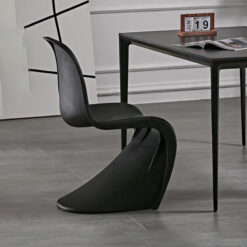 Ghế nhựa đúc nguyên khối M-PANTON đen